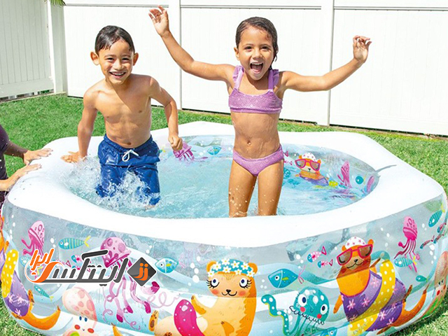 شادی تفریحات آبی برای کودکان