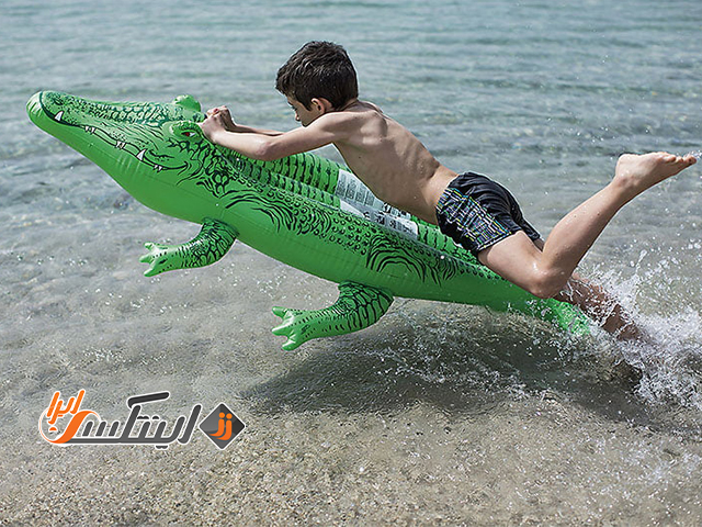 تفریحات کودکان با اسباب بازی بادی