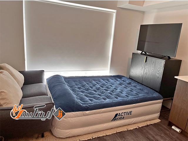 استفاده از تخت بادی برای تماشای فیلم